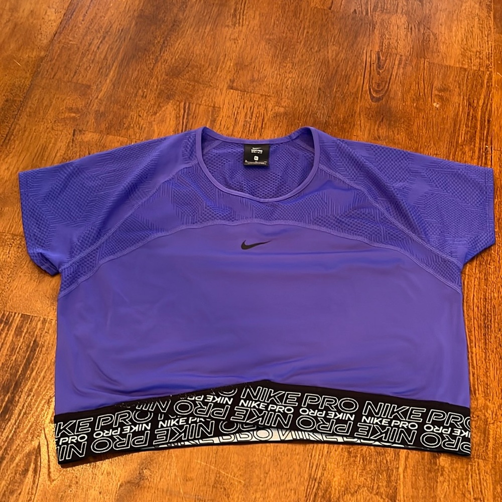 New without tag, NIKE XL crop top